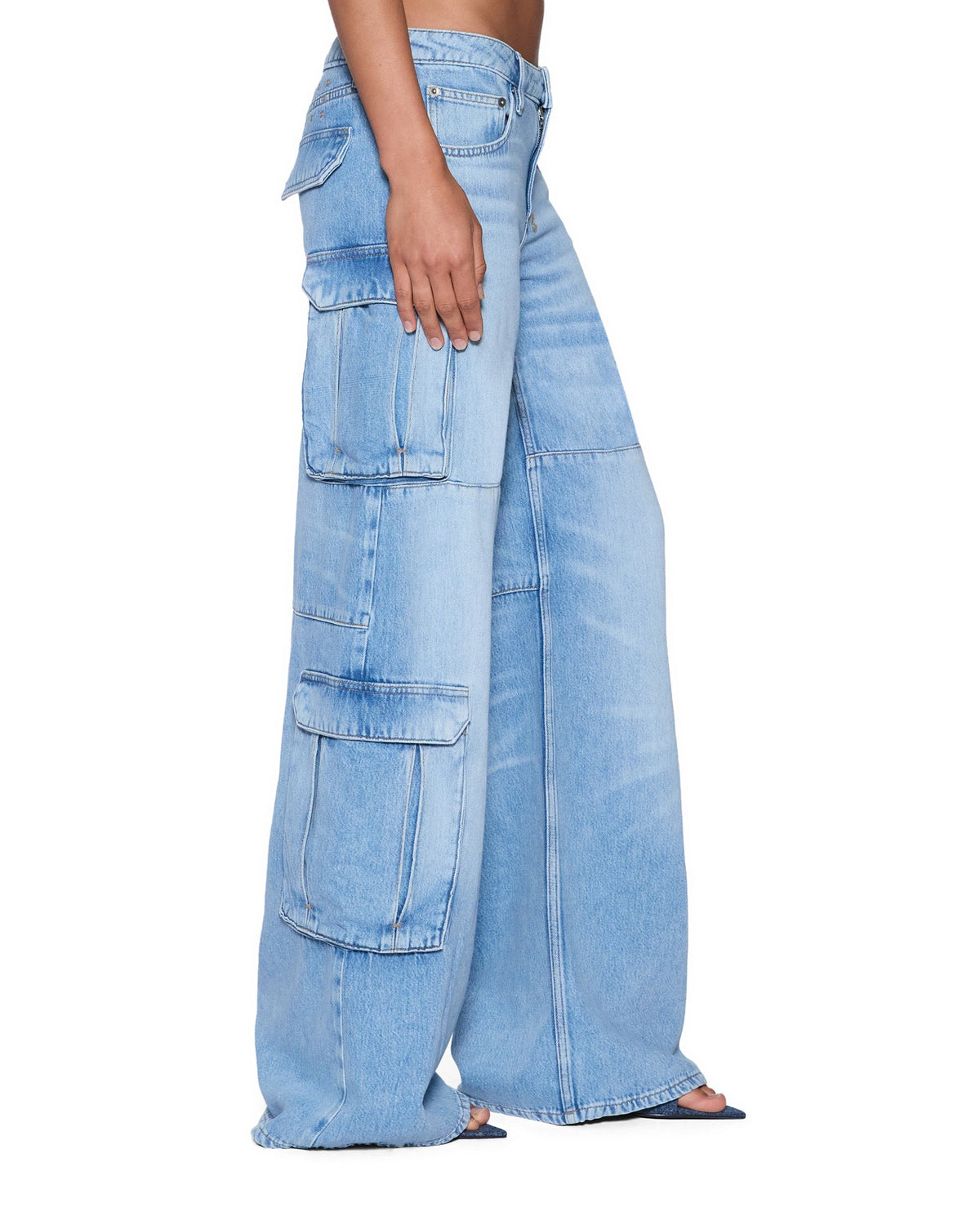 DROPOUT LOW RISE CARGO JEAN SPIRIT