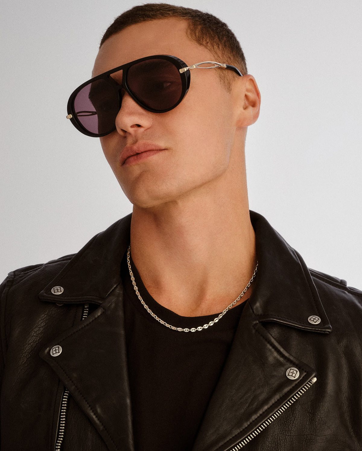 The Kondor Sunglasses Black Eyewear - Black