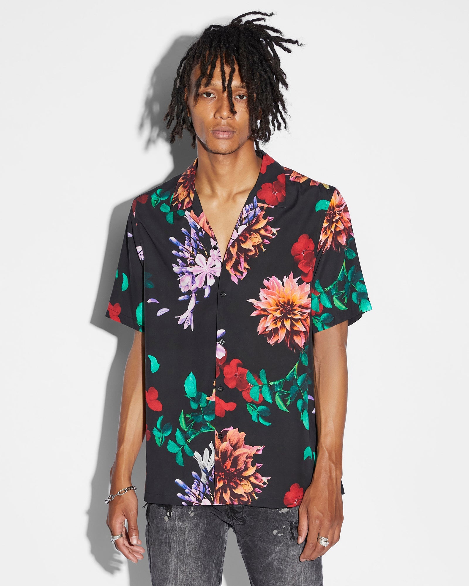 MENS  FLOWA RESORT SS SHIRT MULTI REGULAR SHIRTS