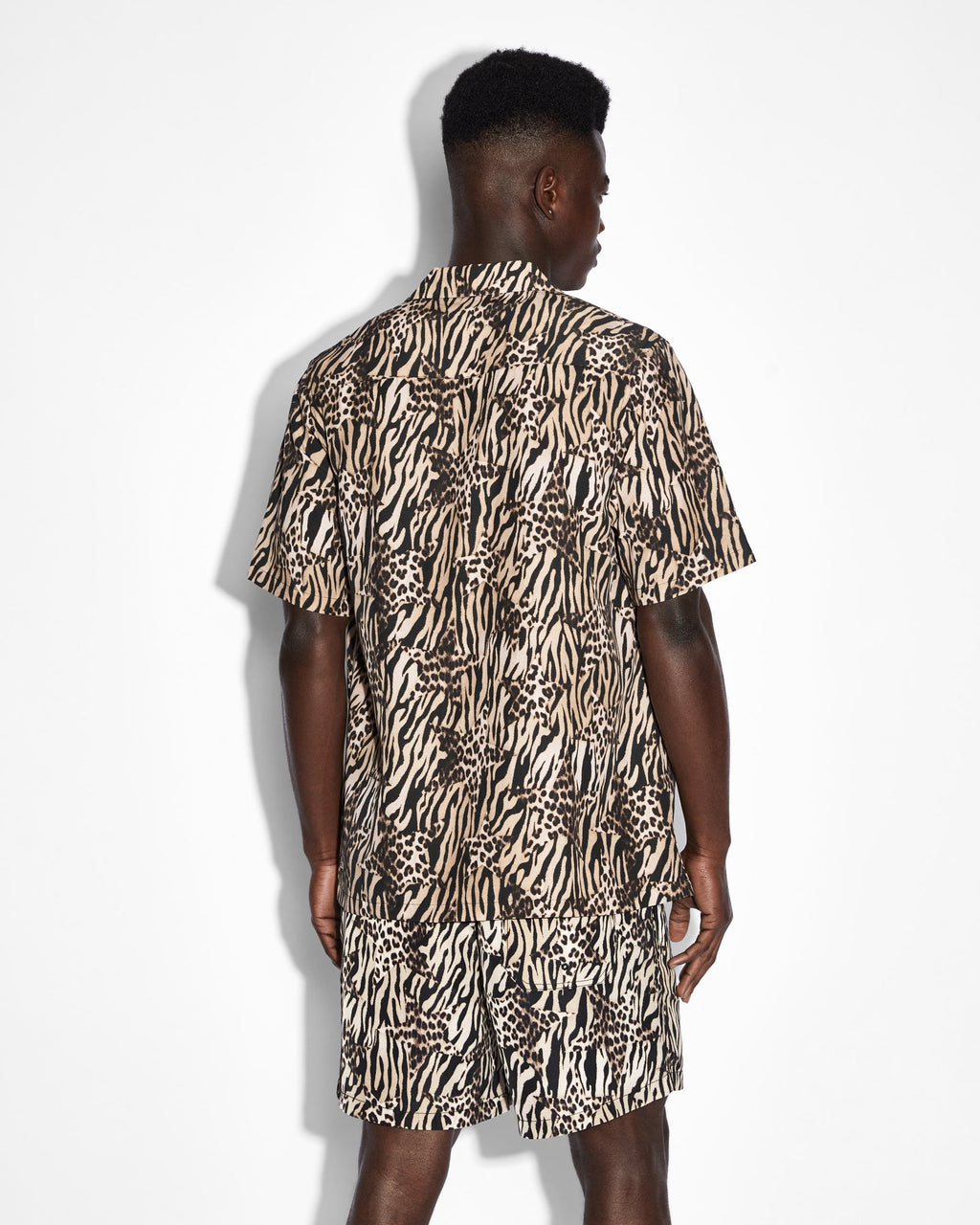 Mens Zoo Resort Ss Shirt Multi Regular Shirts - Multi Colour