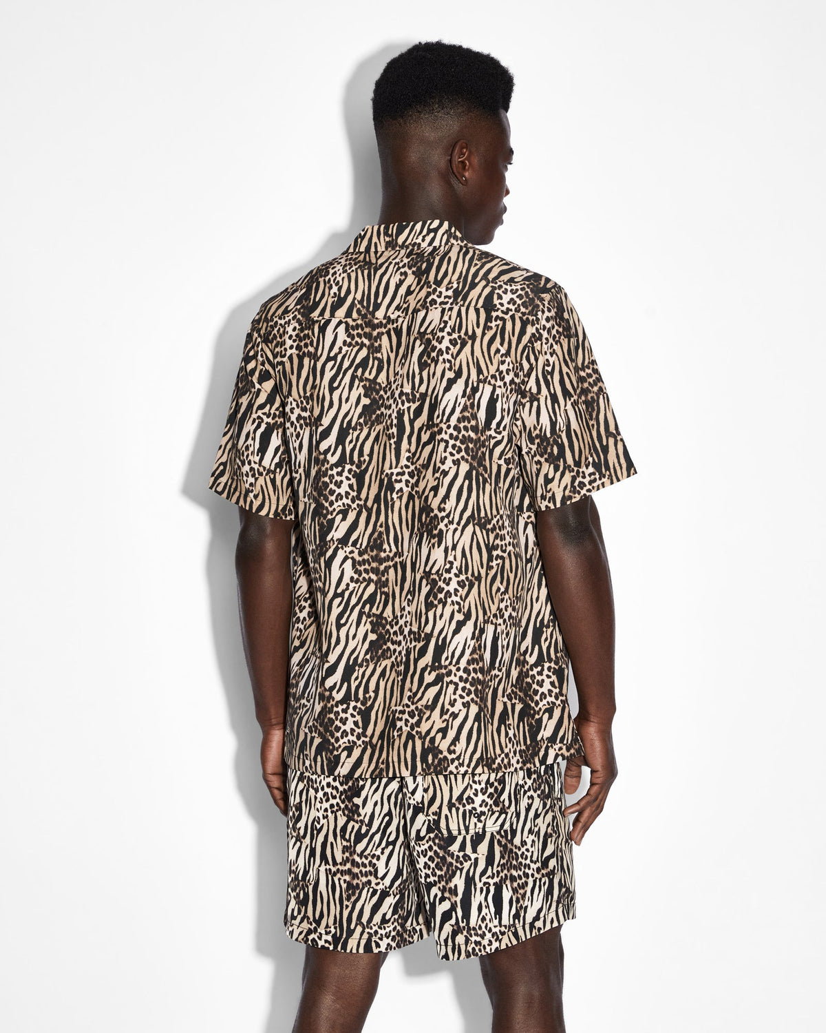 Mens Zoo Resort Ss Shirt Multi Regular Shirts - Multi Colour
