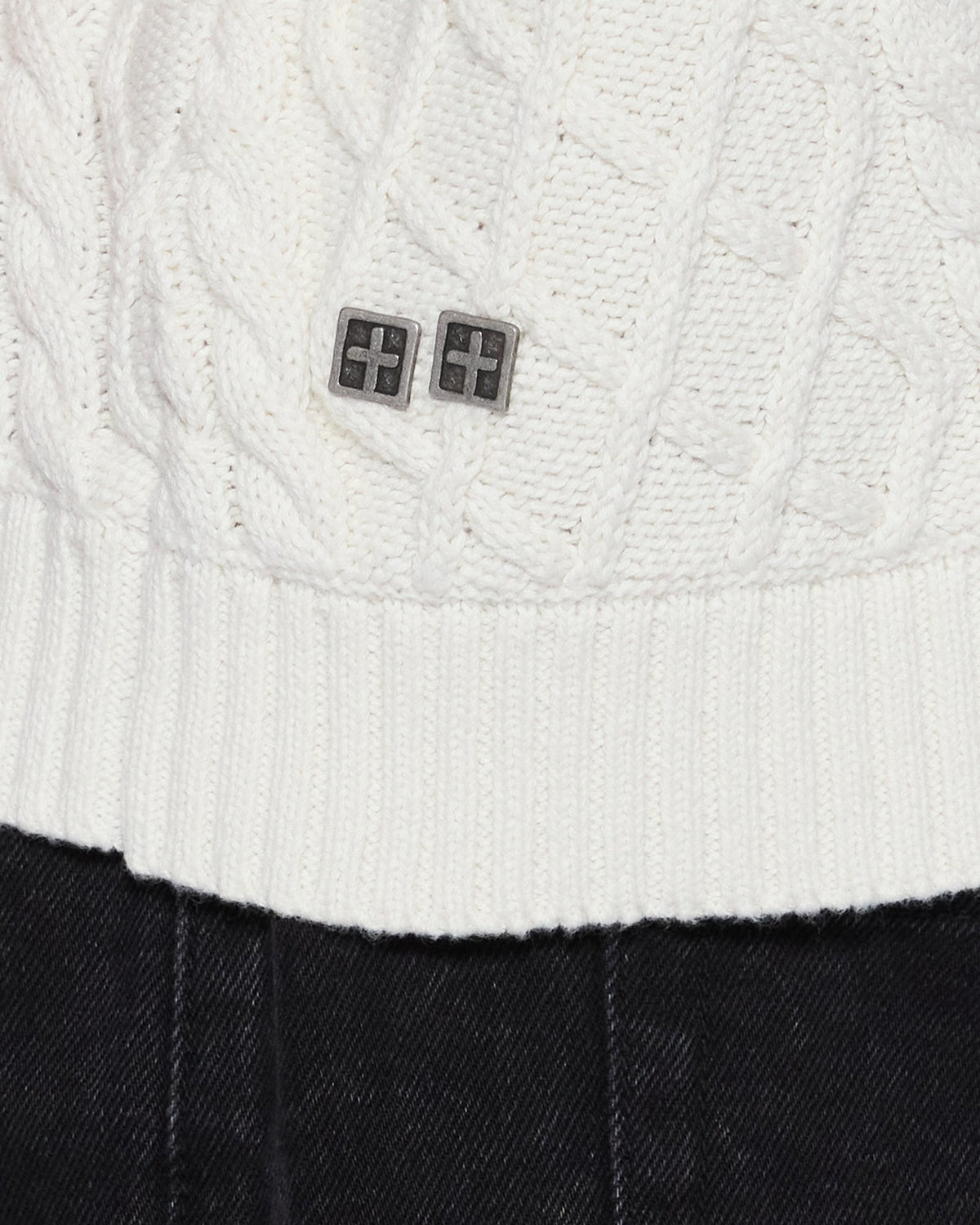 MENS TURNCABLE KNIT VEST VINTAGE WHITE KNITWEAR