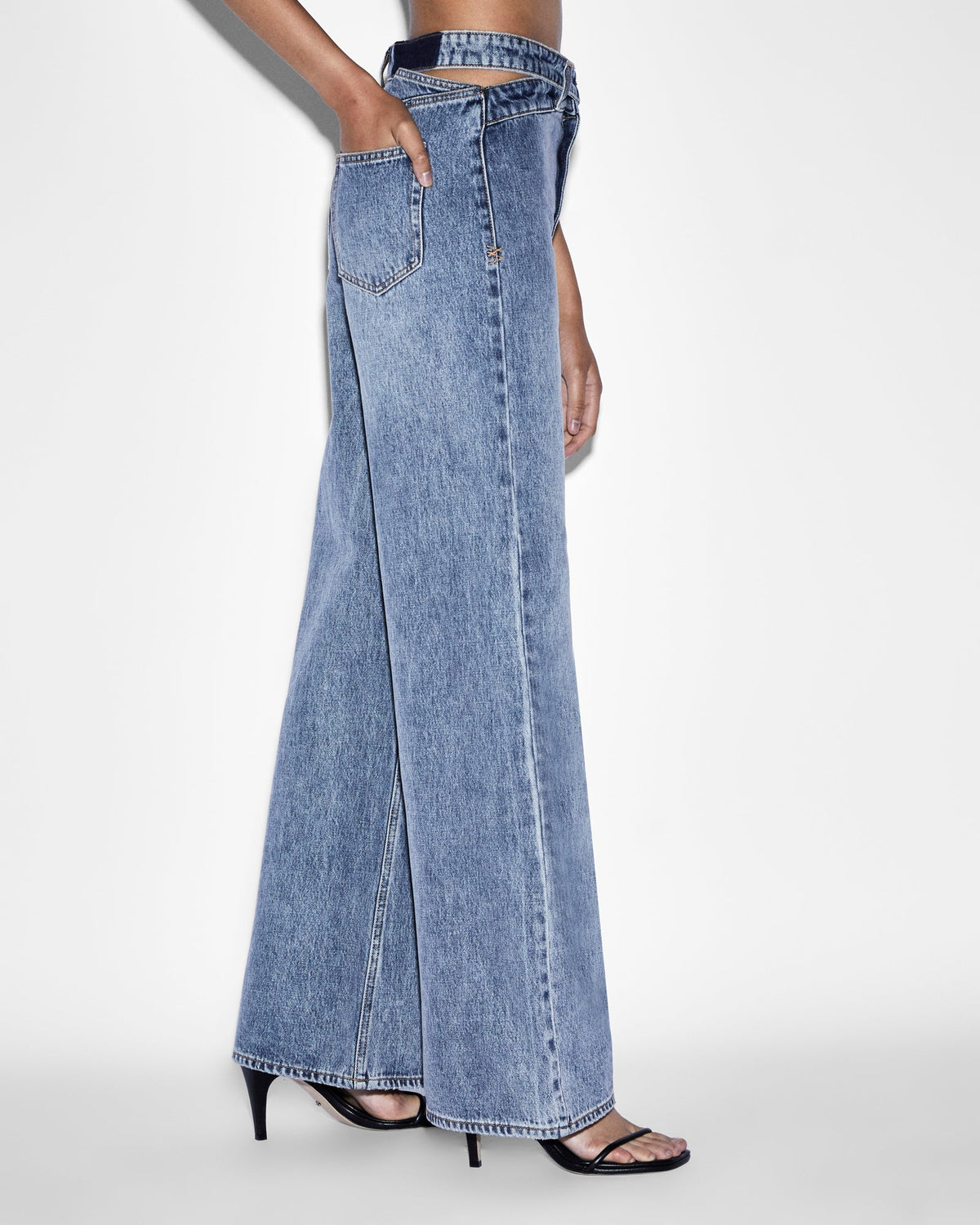 STRIDER DETTACHED JEAN HAVEN