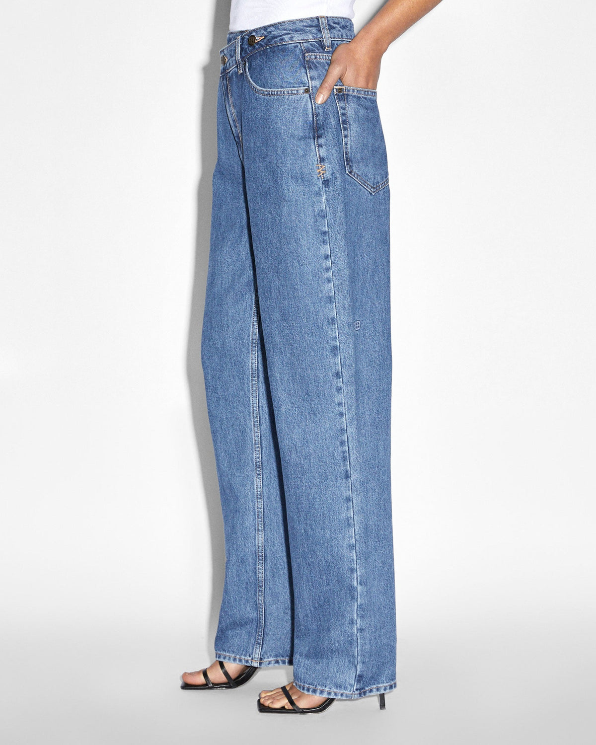 Womens Relax Jean Heritage Relaxed Denim Jeans - Denim