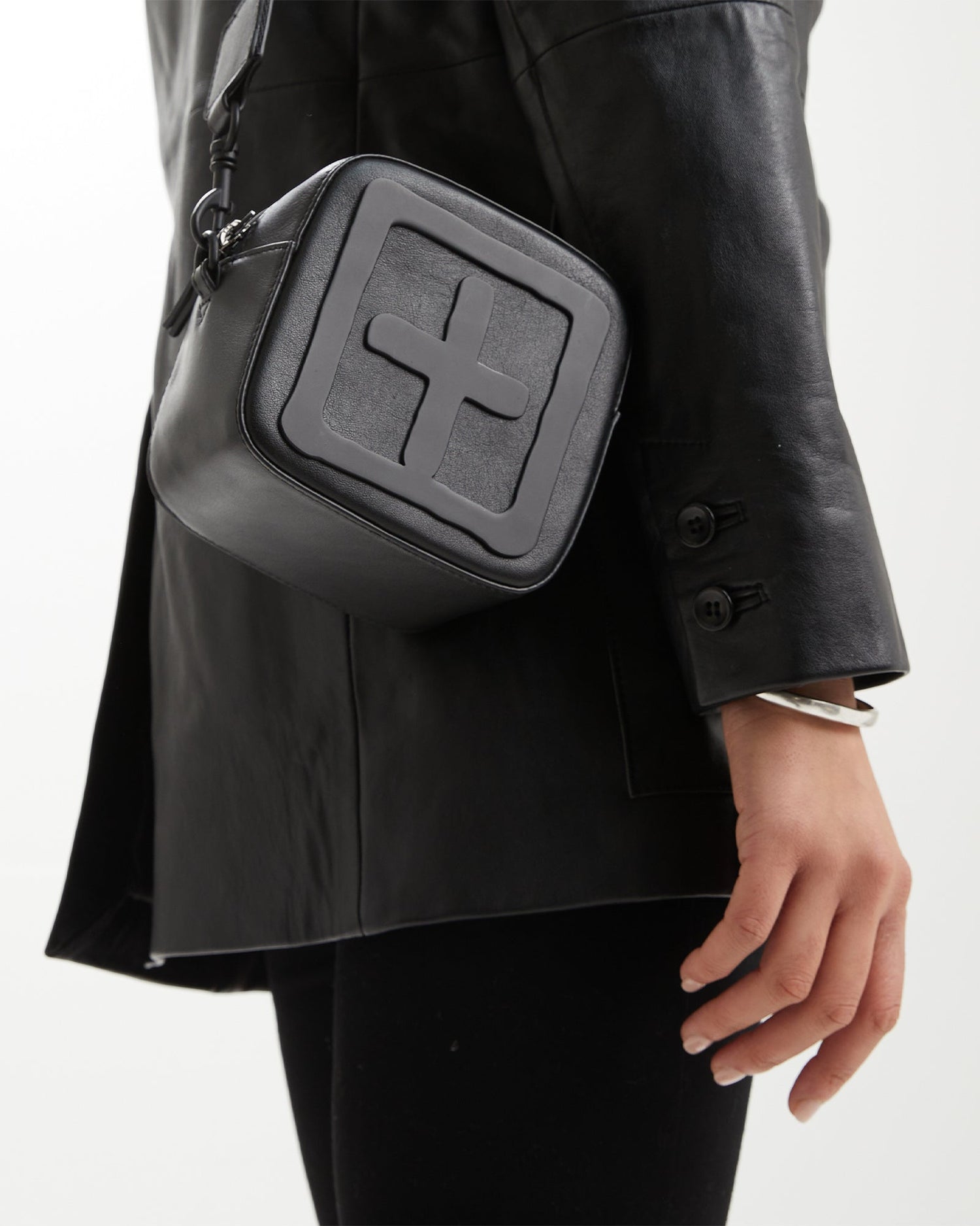 KUBE MINI BAG BLACK