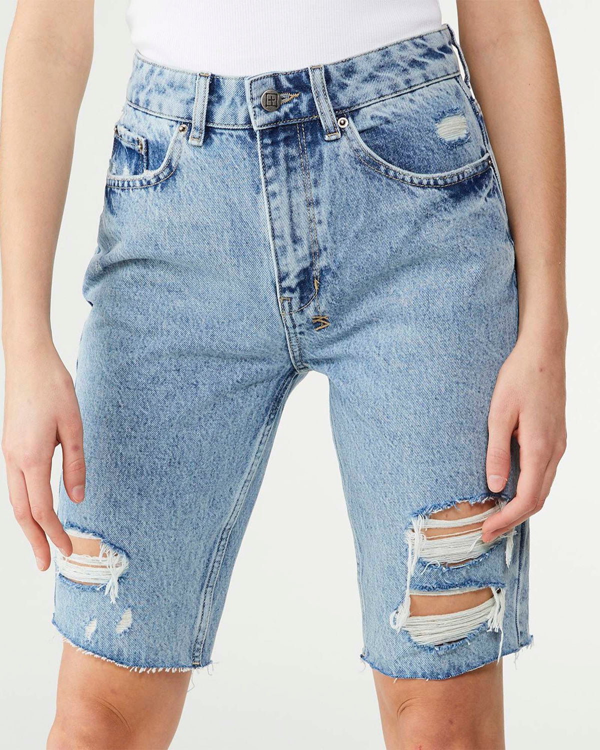 WOMENS APP LAYE SHORT OVERKAST WALKSHORTS